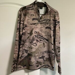 Men’s Camo Quarter Zip Sweatshirt. Worn Once, Size Medium